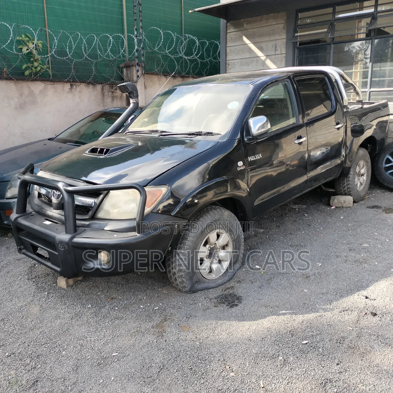 Toyota Hilux 2006 Black