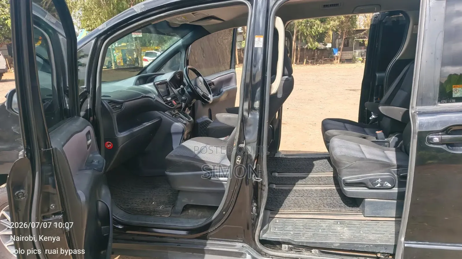Toyota Noah 2014 Black