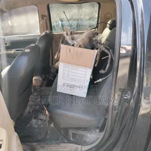 Toyota Hilux 2006 Black