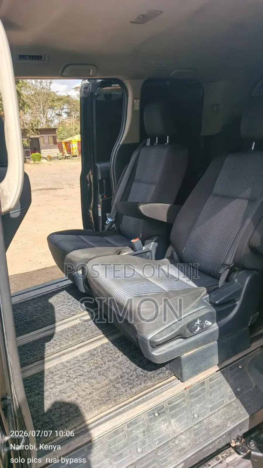 Toyota Noah 2014 Black