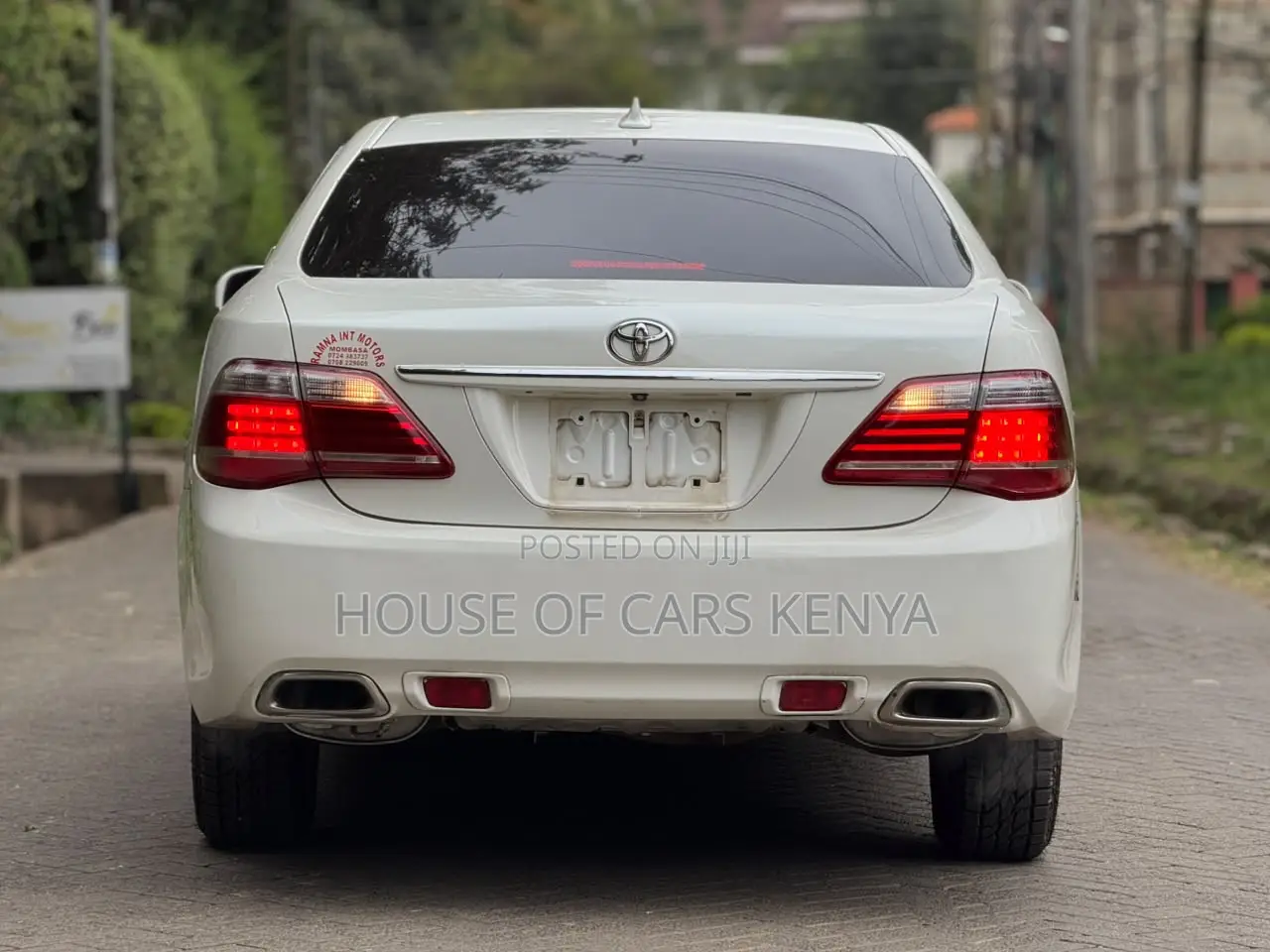 Toyota Crown 2012 White