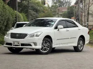 Toyota Crown 2012 White