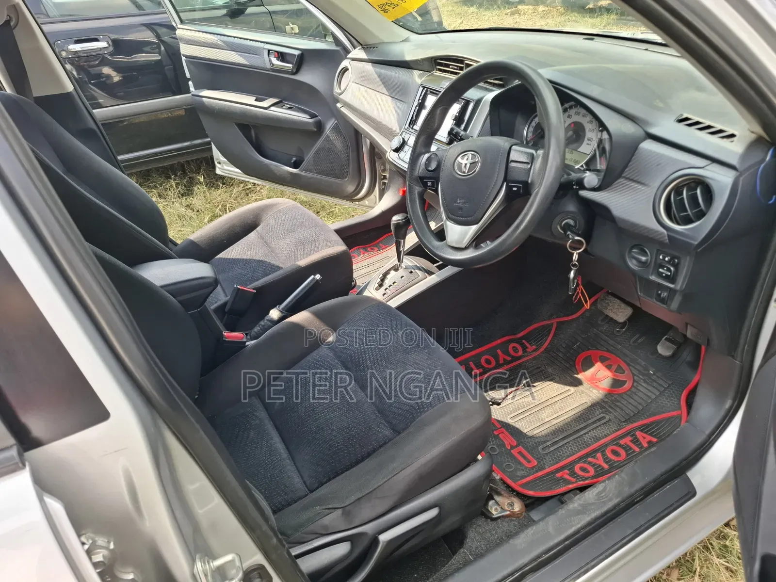 Toyota Corolla Fielder 2013 Silver