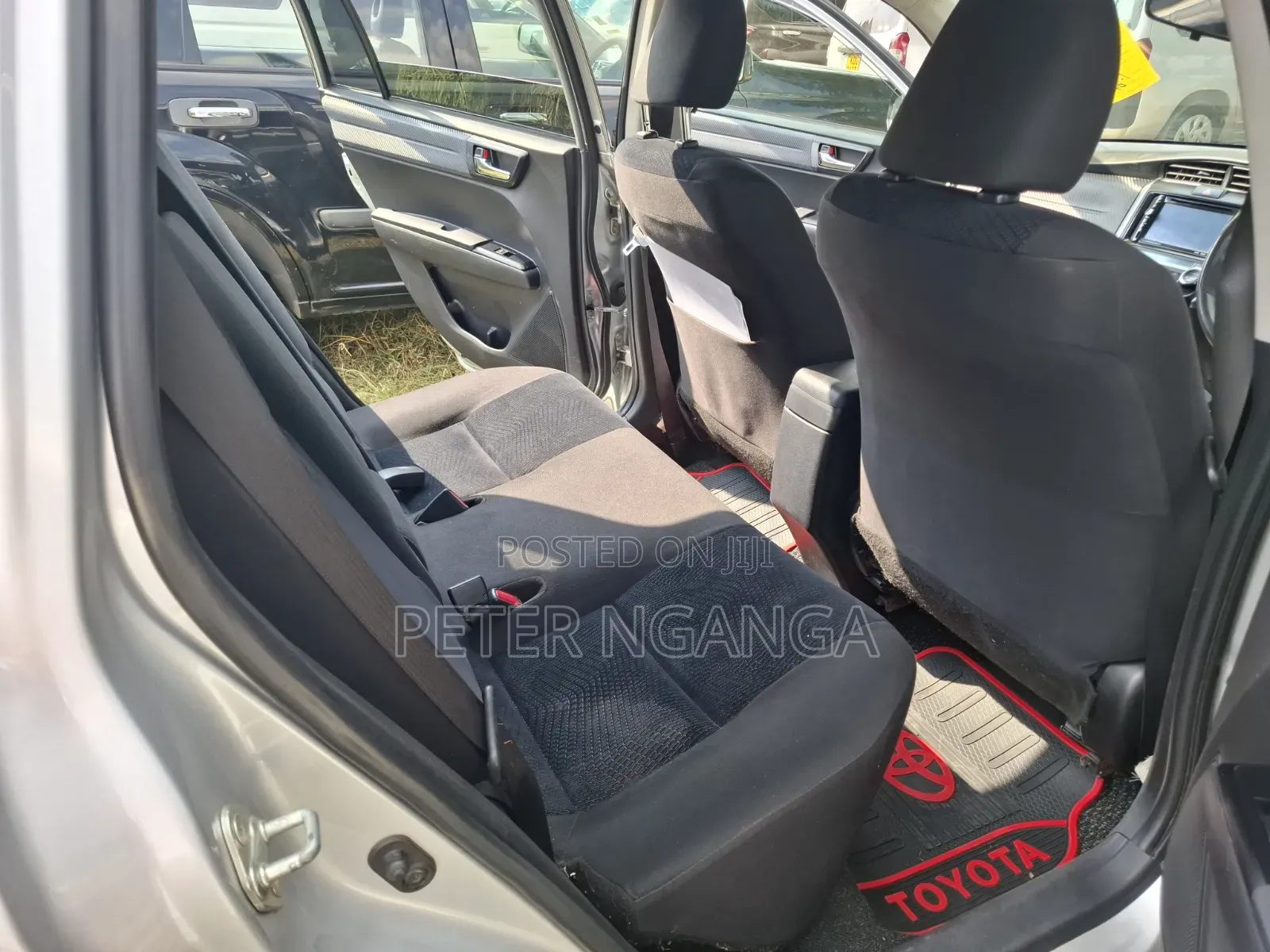 Toyota Corolla Fielder 2013 Silver