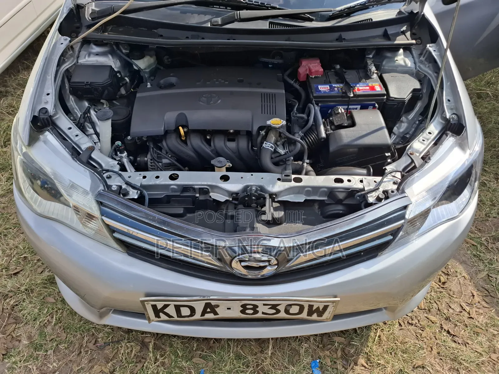 Toyota Corolla Fielder 2013 Silver
