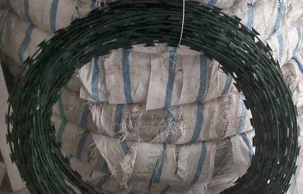 Green Razor Wire - thumbnail 2