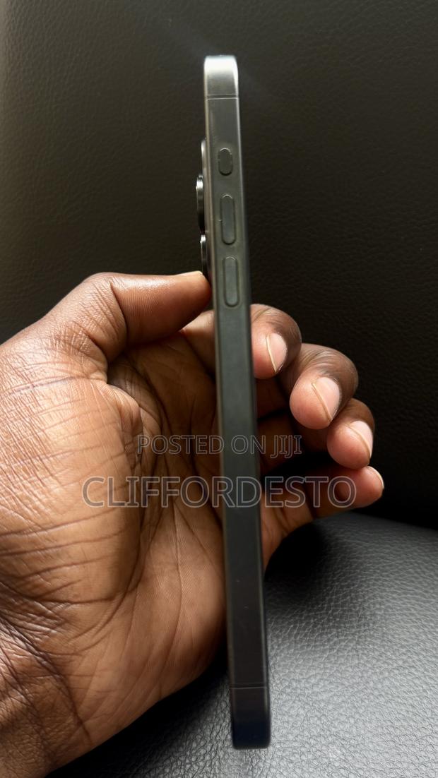 Apple iPhone 15 Pro Max 512 GB Black - thumbnail 5