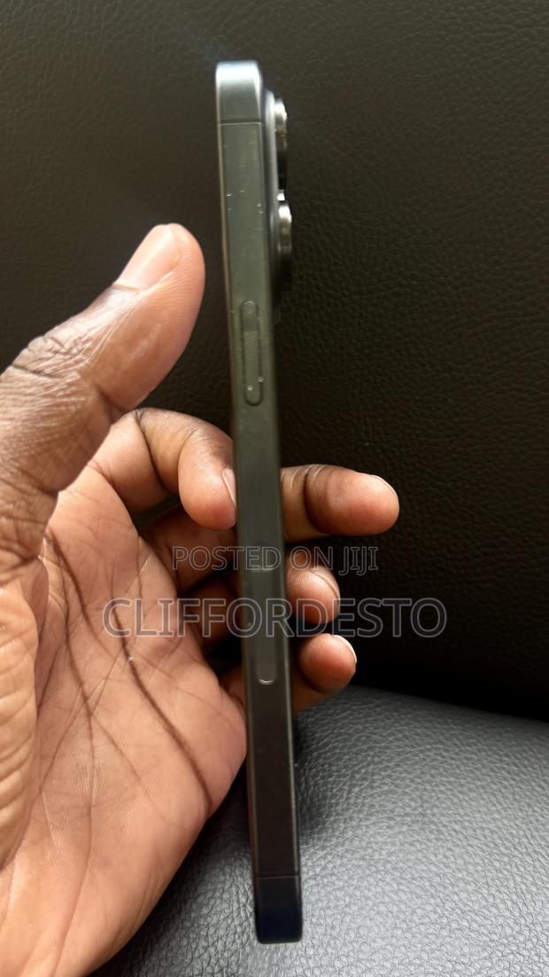 Apple iPhone 15 Pro Max 512 GB Black - thumbnail 4