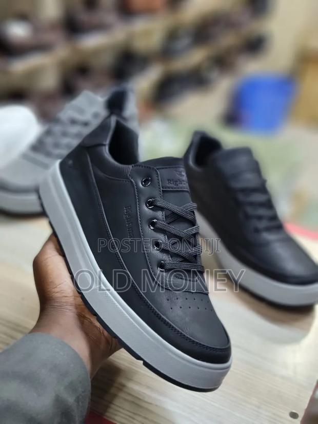 Right Man Casuals