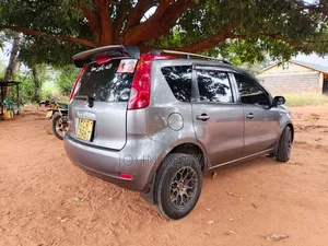 Nissan Note 2011 Gray