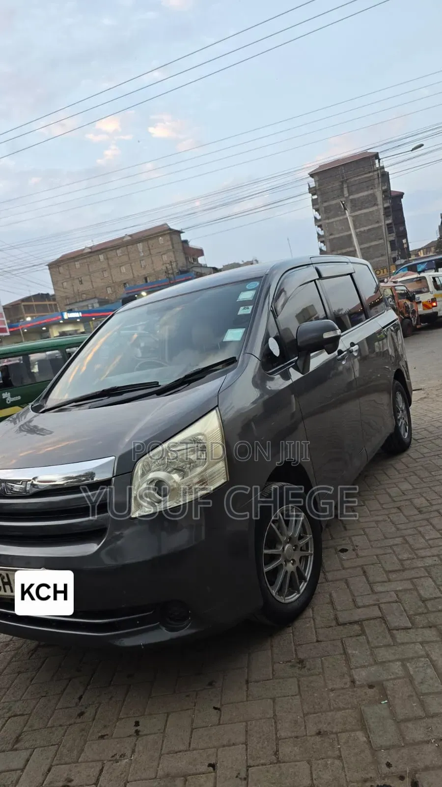Toyota Noah 2010 Gray