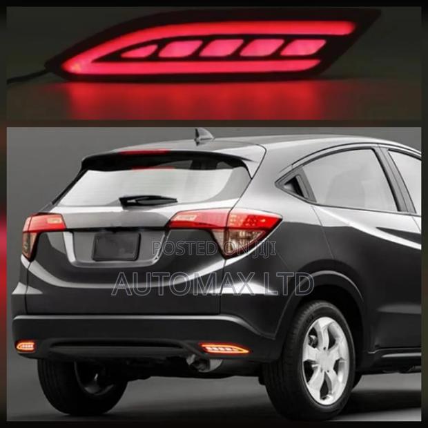 Honda Vexel, Rear Bumper LED Reflectors