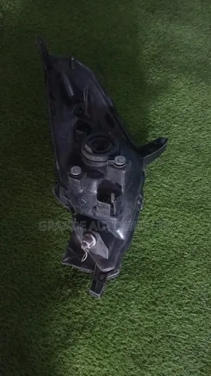 Toyota Opa Headlights