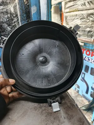 Isuzu NQR 700p Air Clearner Lid