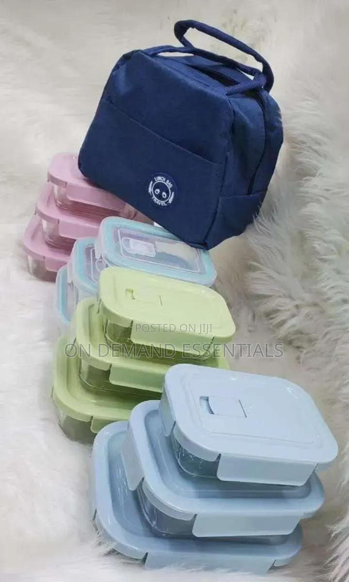 3pc High Borosilicate Food Containers.
Plus Insulated Lunch Bag