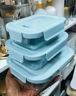 3pc High Borosilicate Food Containers.
Plus Insulated Lunch Bag