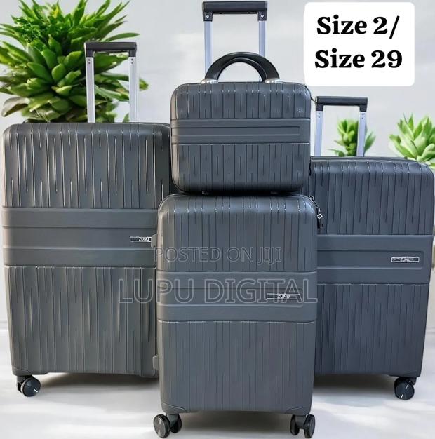 In 1 Luxurious Unbreakable Suitcase - thumbnail 5