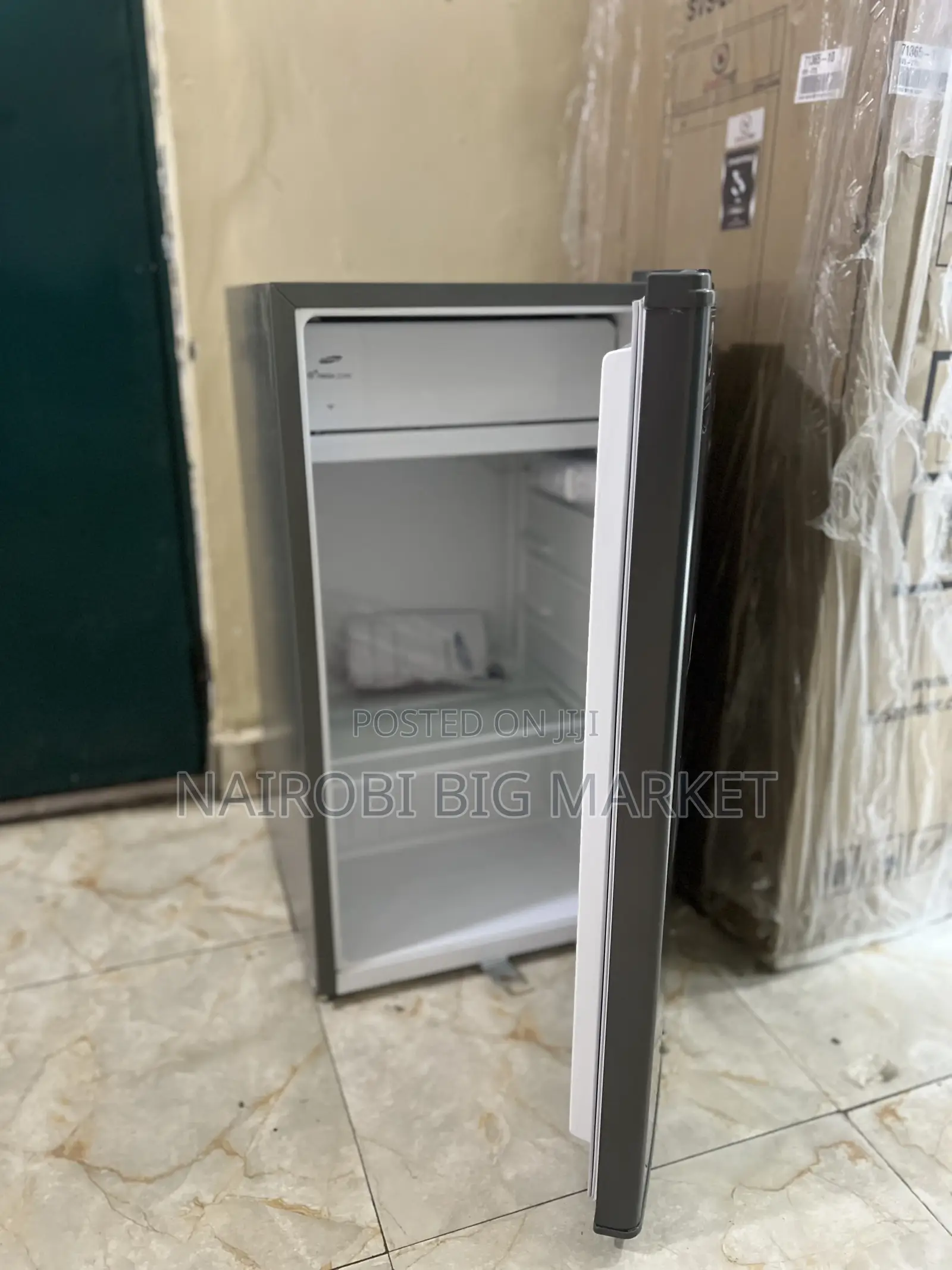 Ecomax Mini Fridge