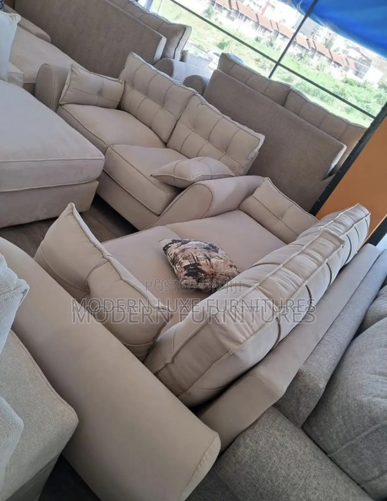 Maison Top Notch Finished 5 Seater Sofa Set/5 Seater Sofa