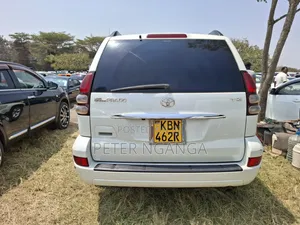 Toyota Land Cruiser Prado 2004 White