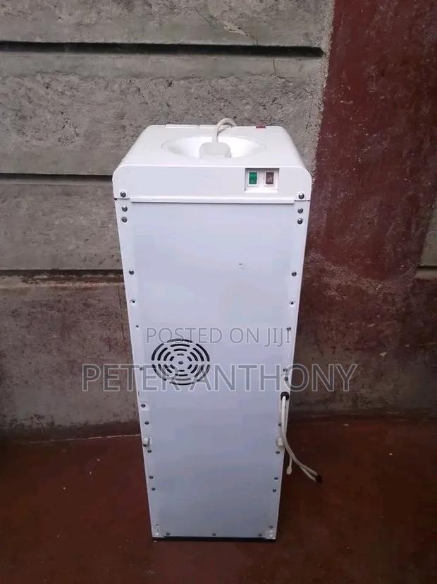 Water Dispenser - thumbnail 3