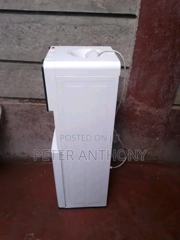 Water Dispenser - thumbnail 4
