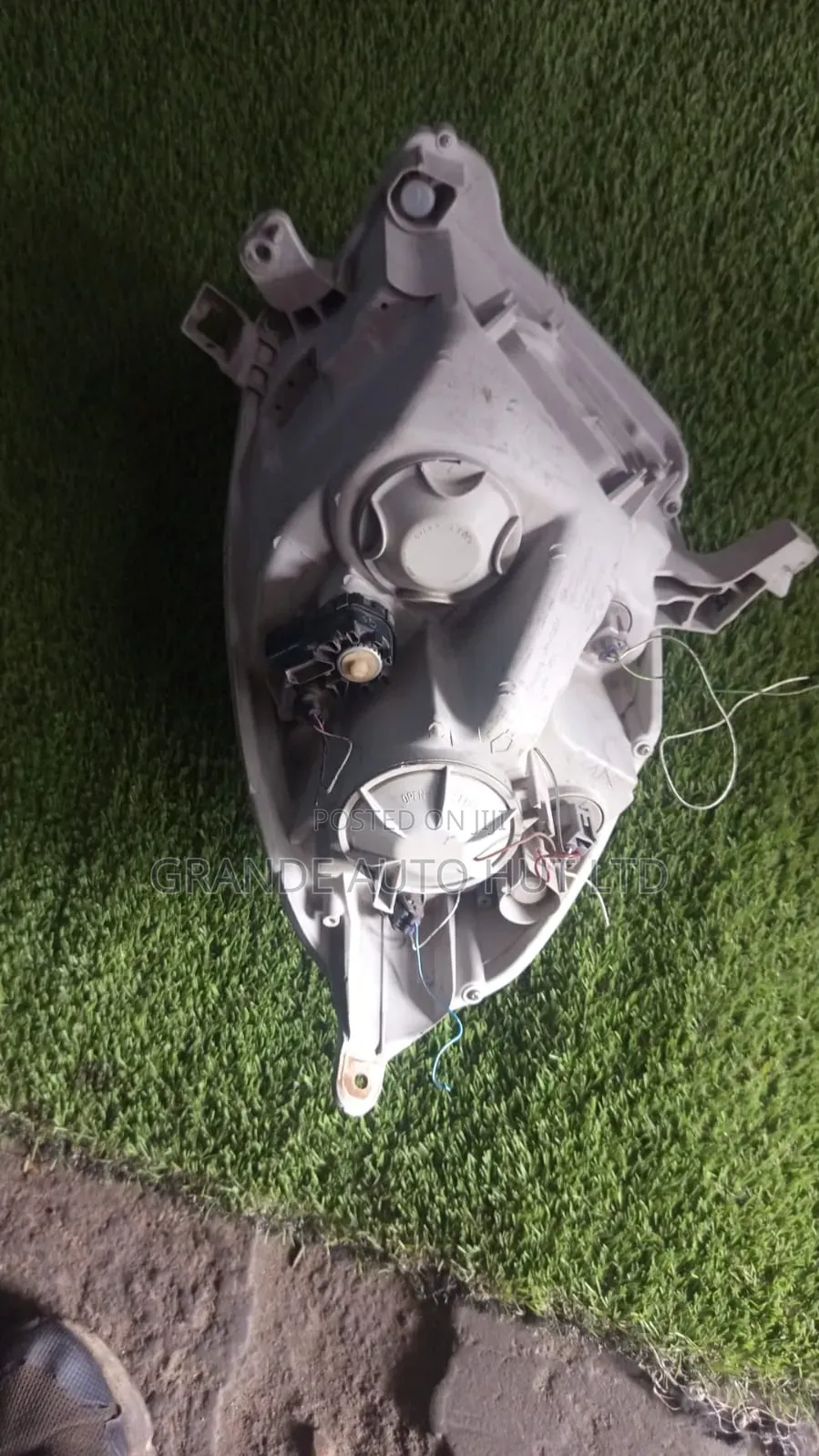 Toyota Passo 2010 Headlights