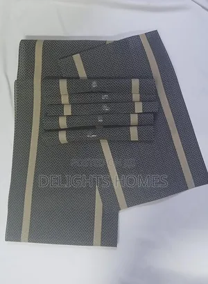 *6pcs PVC Table Mats Plus One Table Runner_ga