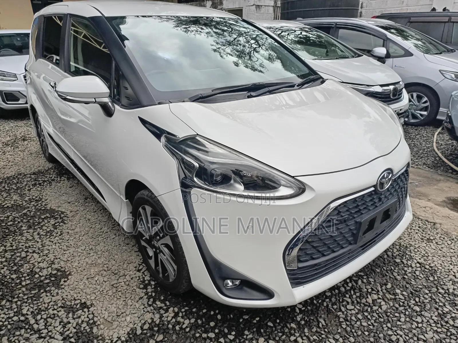 Toyota Sienta 2019 Pearl