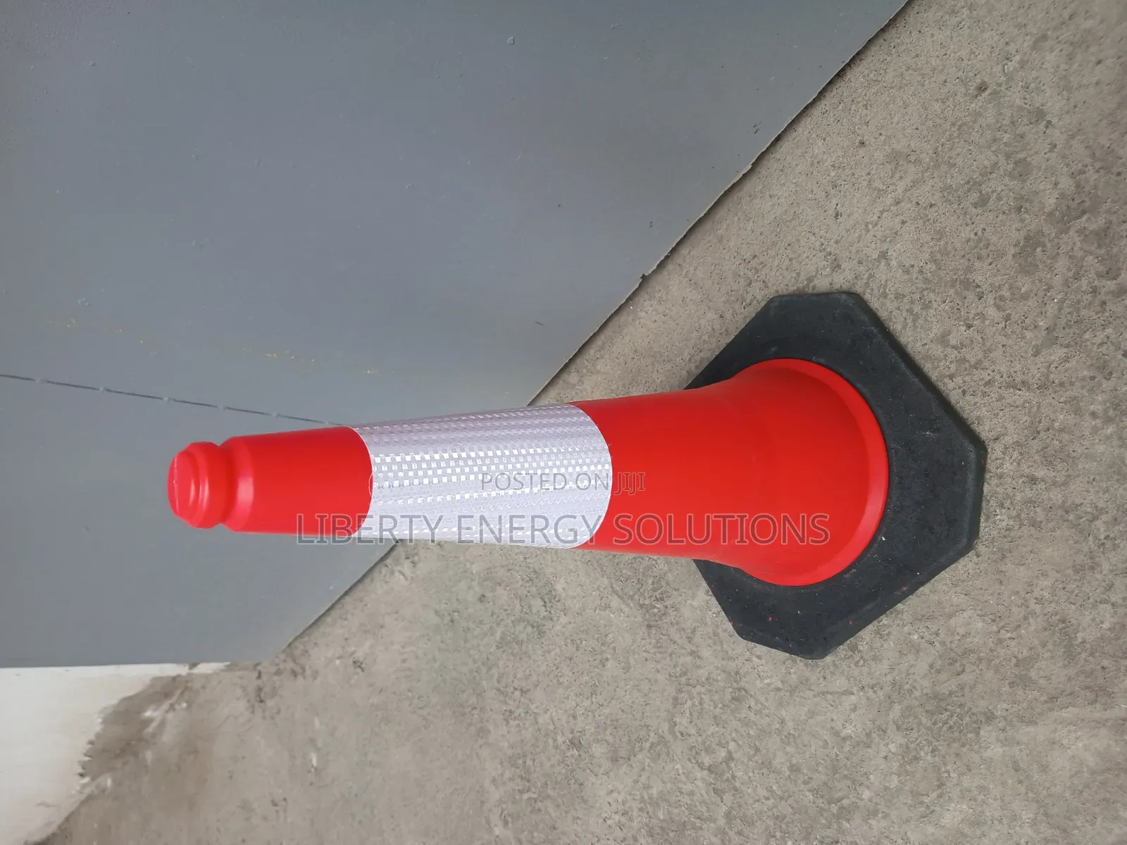 75cm Traffic Cones