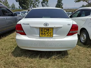 Toyota Axio 2010 Off white