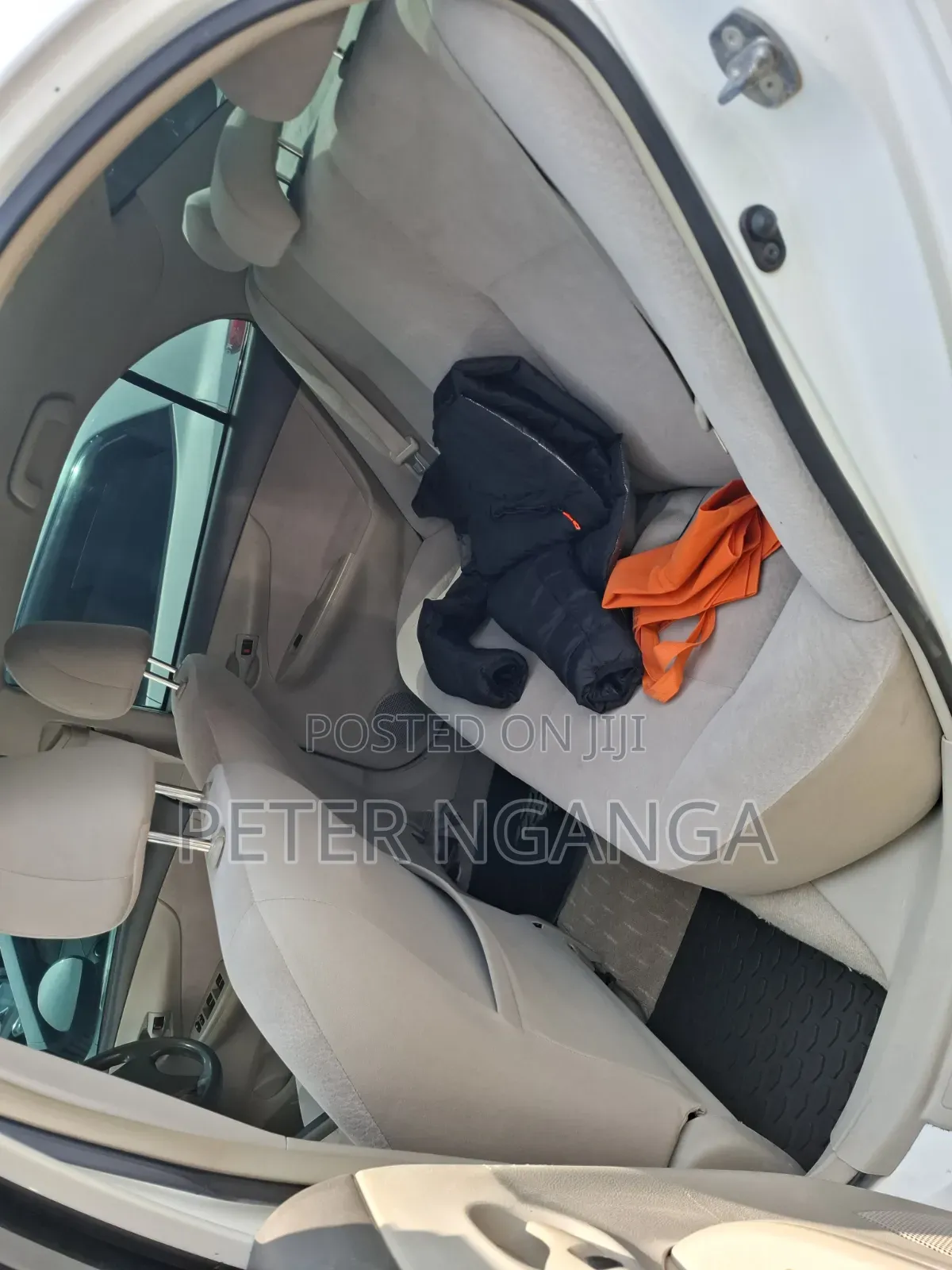 Toyota Axio 2010 Off white