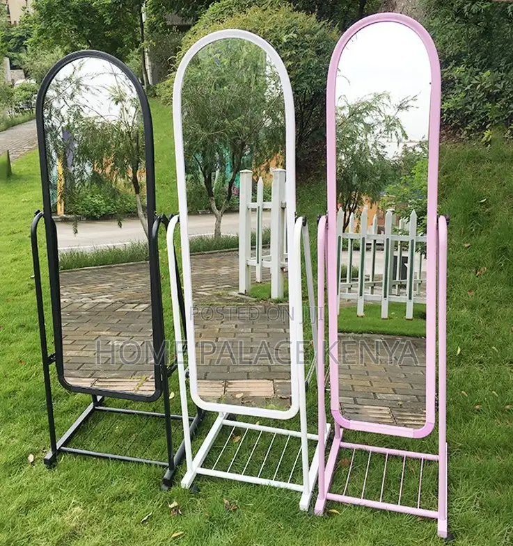 Bedroom Mirror: Smooth Rolling Steel Image Mirror