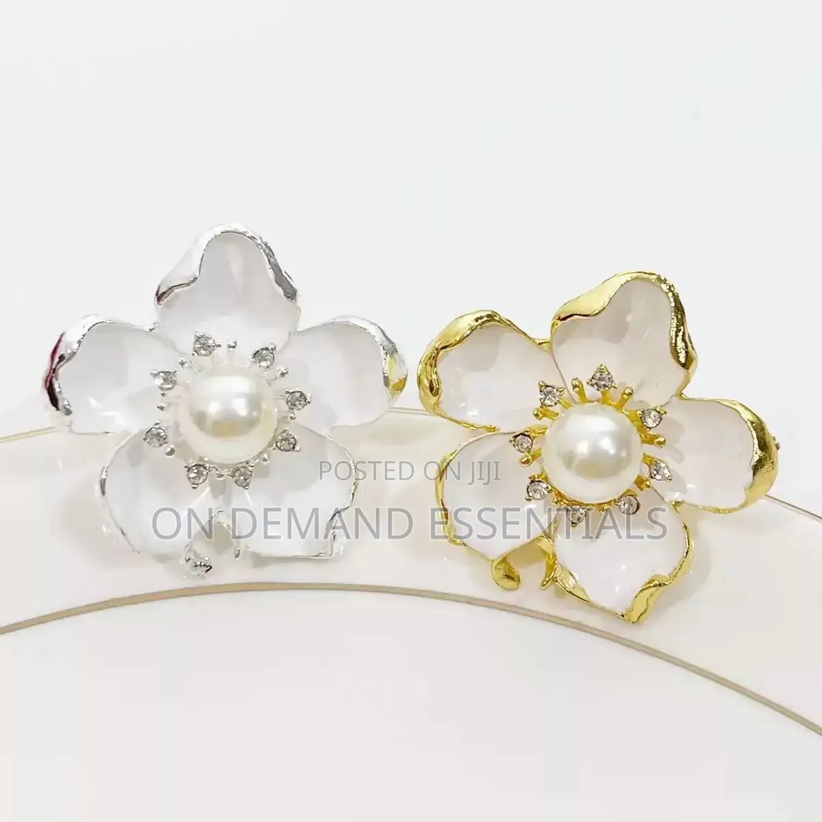 Luxurious Napkin Rings Available in 3 Designs 6pcs