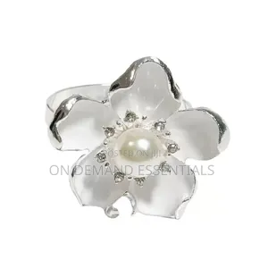 Luxurious Napkin Rings Available in 3 Designs 6pcs