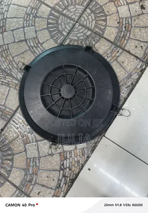 Isuzu NQR 700p Air Clearner Lid