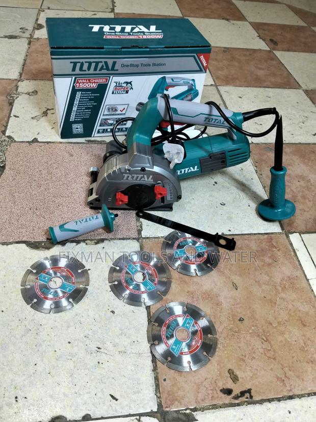 Powerful Total Wall Chaser 1500 Watts With 4 Diamond Disc Accessories