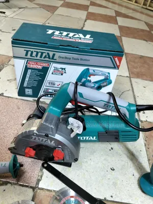 Powerful Total Wall Chaser 1500 Watts With 4 Diamond Disc Accessories
