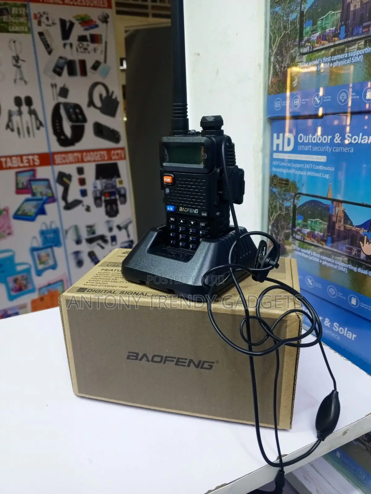 Baofeng UV-5R VHF UHF Walkie Talkie Rechargeable