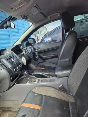 Ford Ranger 2015 Orange