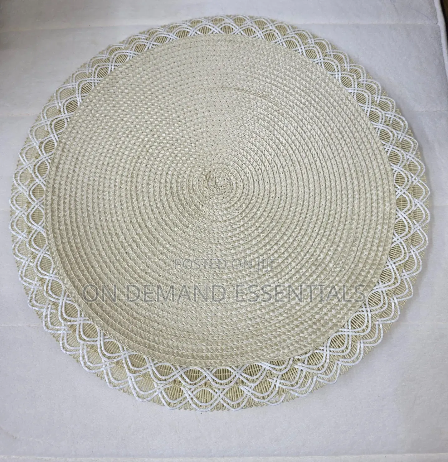 new In!! High Quality,Luxurious Unique Wooven Table Mats