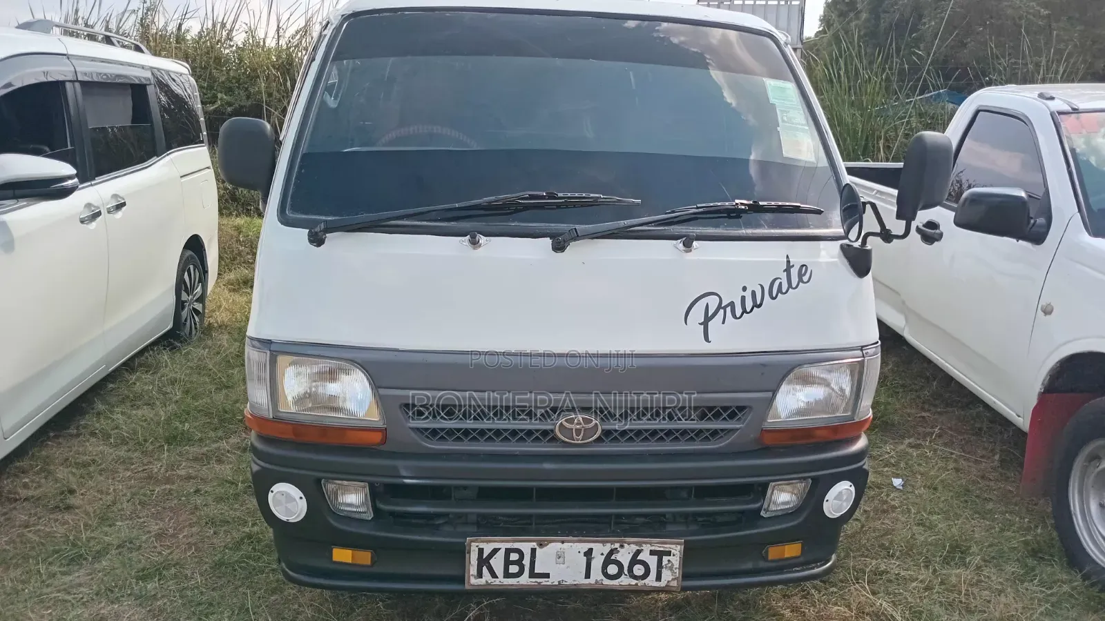 Toyota HiAce 2003 White