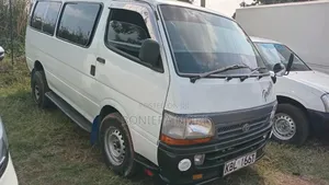 Toyota HiAce 2003 White