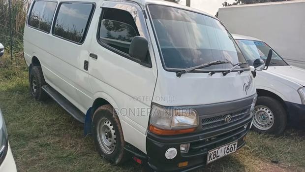 Toyota HiAce 2003 White - thumbnail 2
