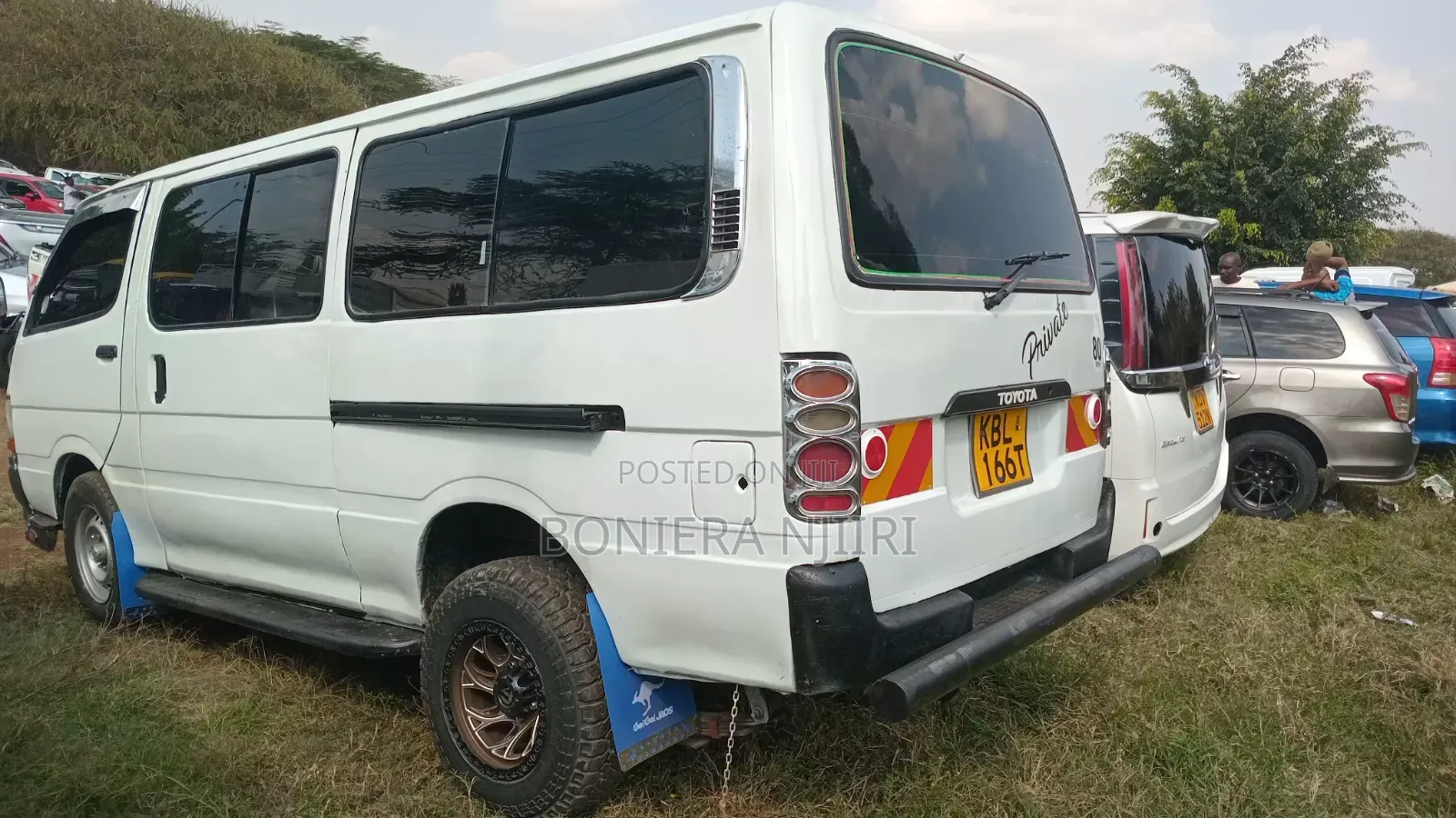 Toyota HiAce 2003 White