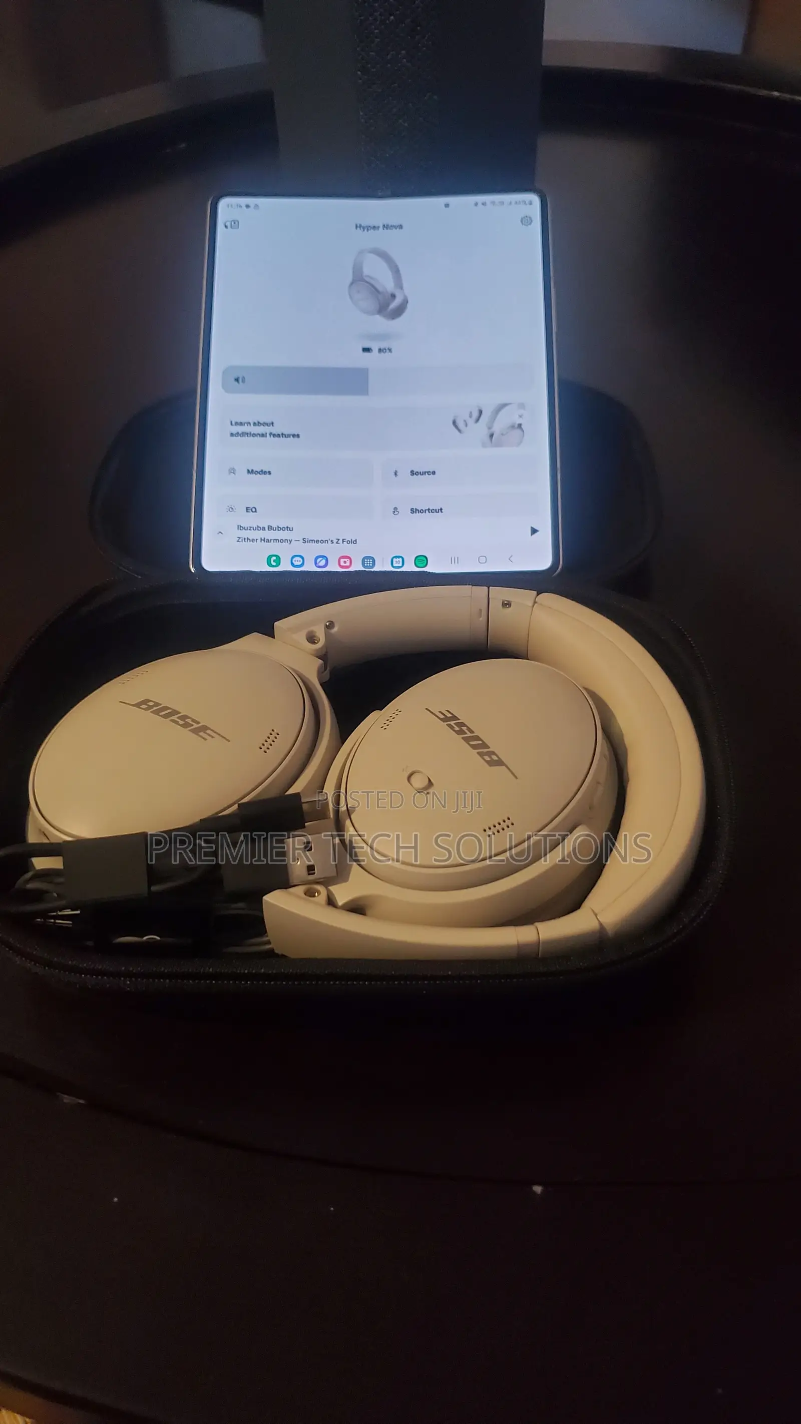 Bose QuietComfort 45 Noise Canceling Bluetooth Headphones-White Smoke)