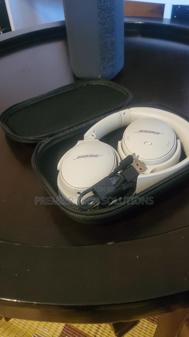 Bose QuietComfort 45 Noise Canceling Bluetooth Headphones-White Smoke) - thumbnail 8
