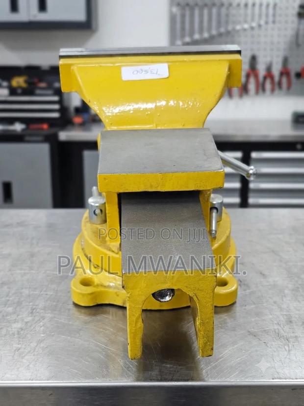 Heavy-Duty Bench Vice – Swivel Base Workshop Vise
