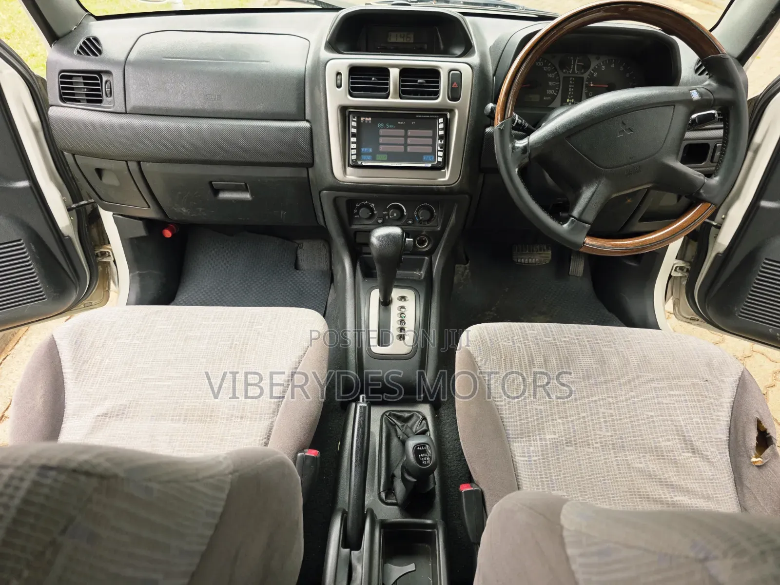 Mitsubishi Pajero IO 2004 White