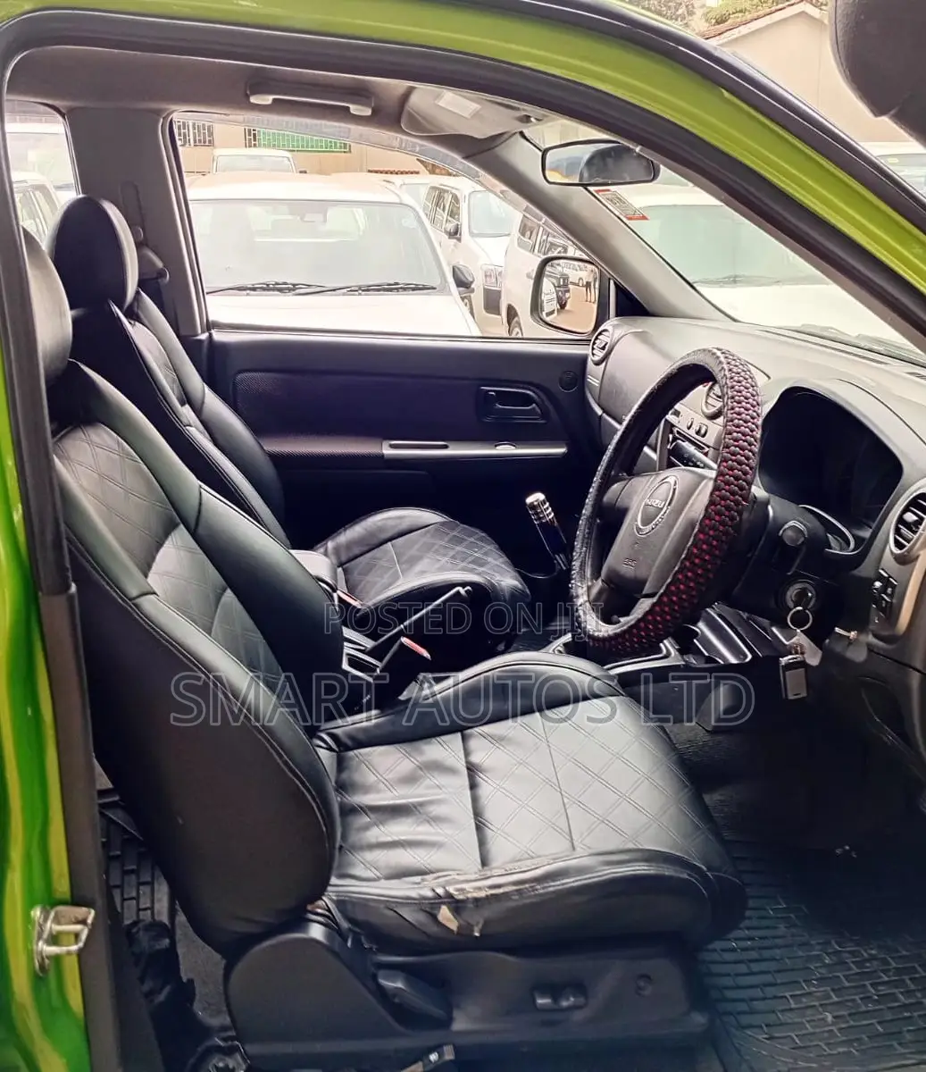 Isuzu Rodeo 2004 Green